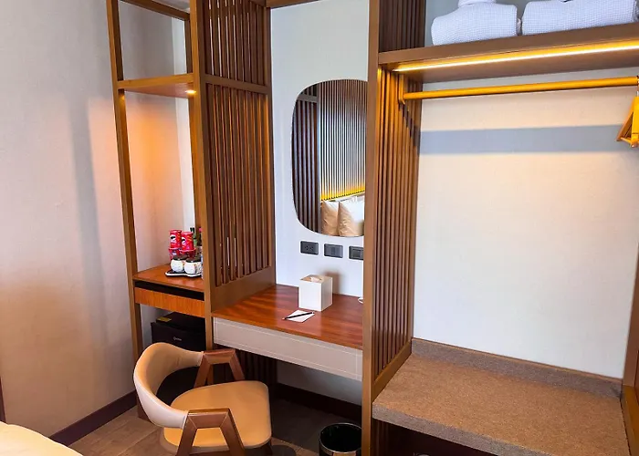 Cebu One Tectona 4* Liloan