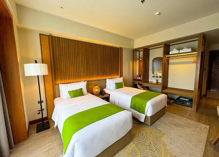 Cebu One Tectona 4*
