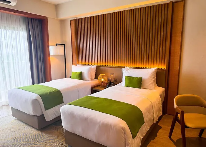 호텔 Cebu One Tectona 4*