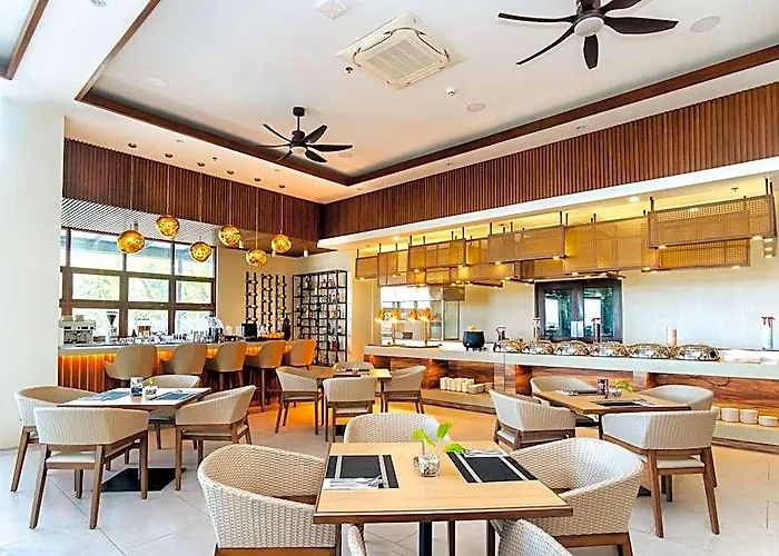Cebu One Tectona 호텔 4*