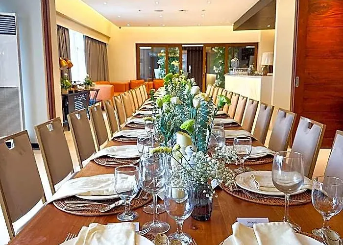 Cebu One Tectona 4*