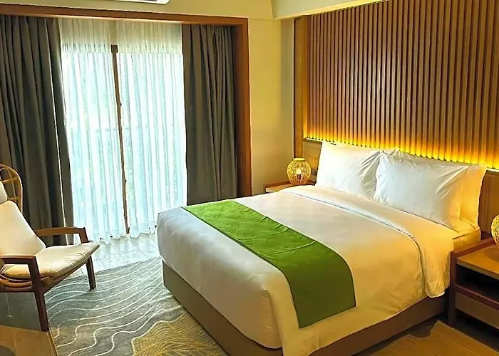 Cebu One Tectona 4*